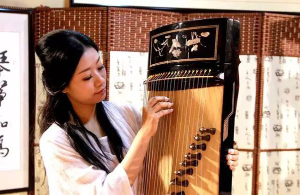 80后美女吳信行：賣“聲”創(chuàng)業(yè)之路與公益并行