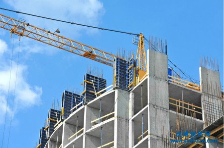 建筑主管部門對企業的審核包含那些內容？