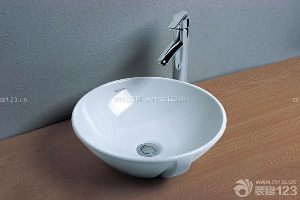 怎么樣裝修最省錢(qián)——選擇品牌潔具中的中檔產(chǎn)品