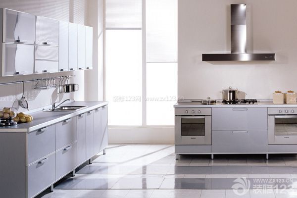 廚房收納巧妙點，節約空間