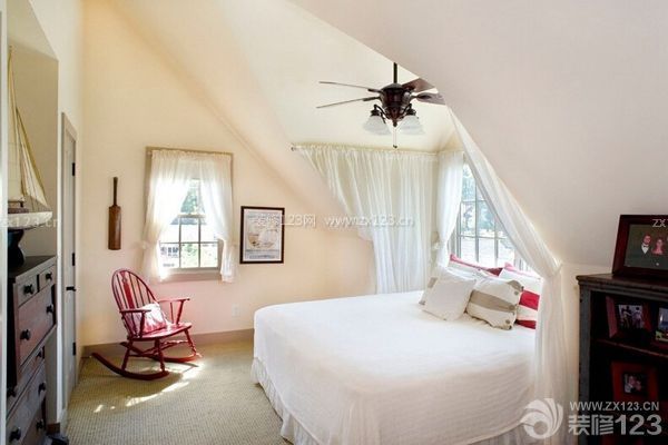 閣樓裝修設(shè)計(jì)之家具選擇