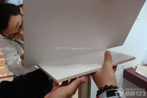 家居瓷磚如何選購4、查看檢測報告