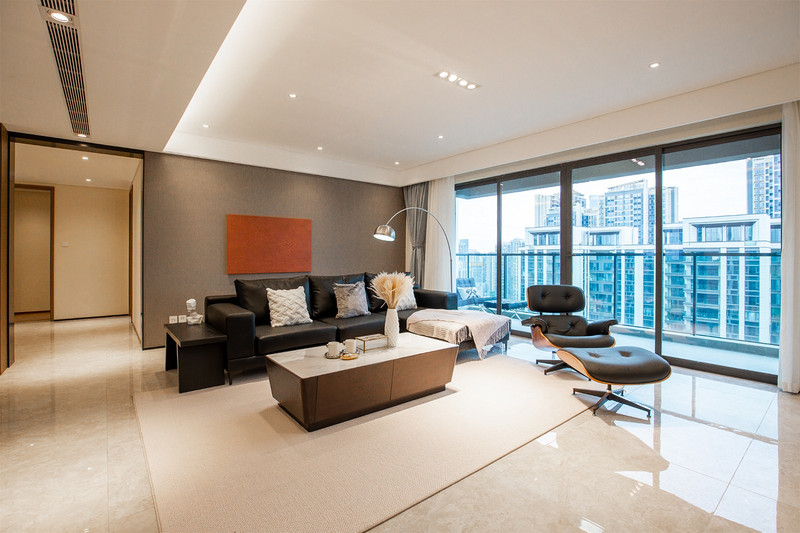 成都大平層陽臺裝修設計不簡單 成都大平層陽臺裝修設計不簡單